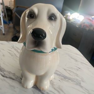Cookie jar